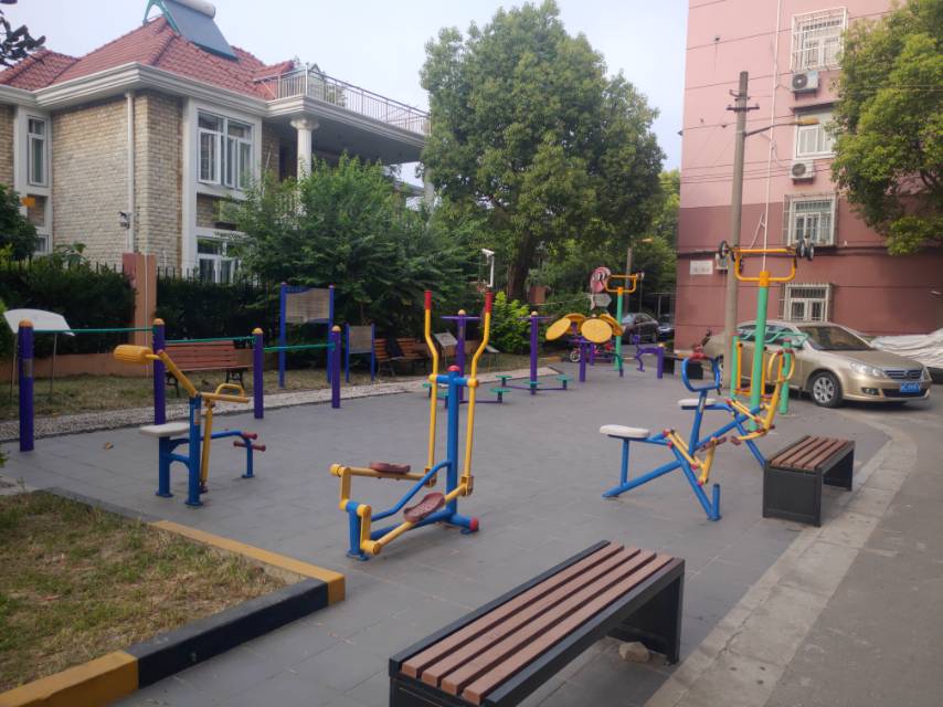 華美路居委健身點A