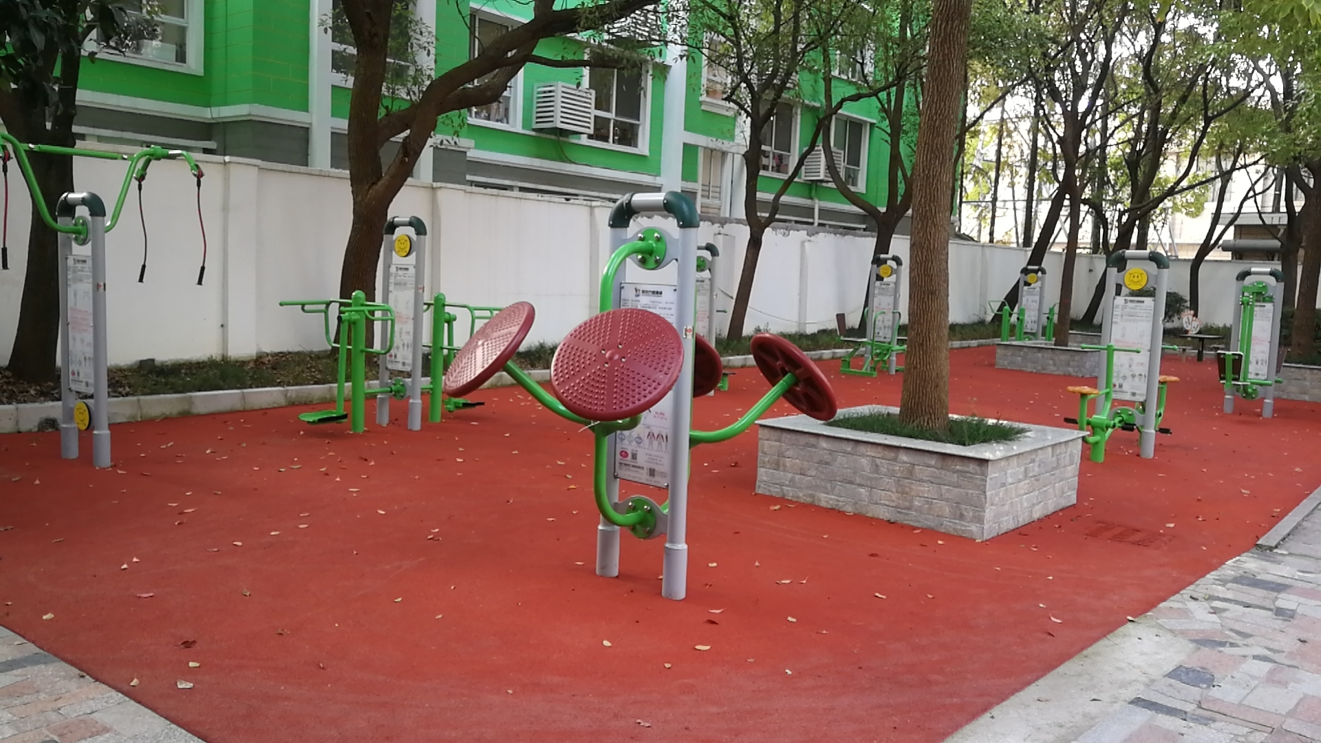 奉城村公園市民健身步道