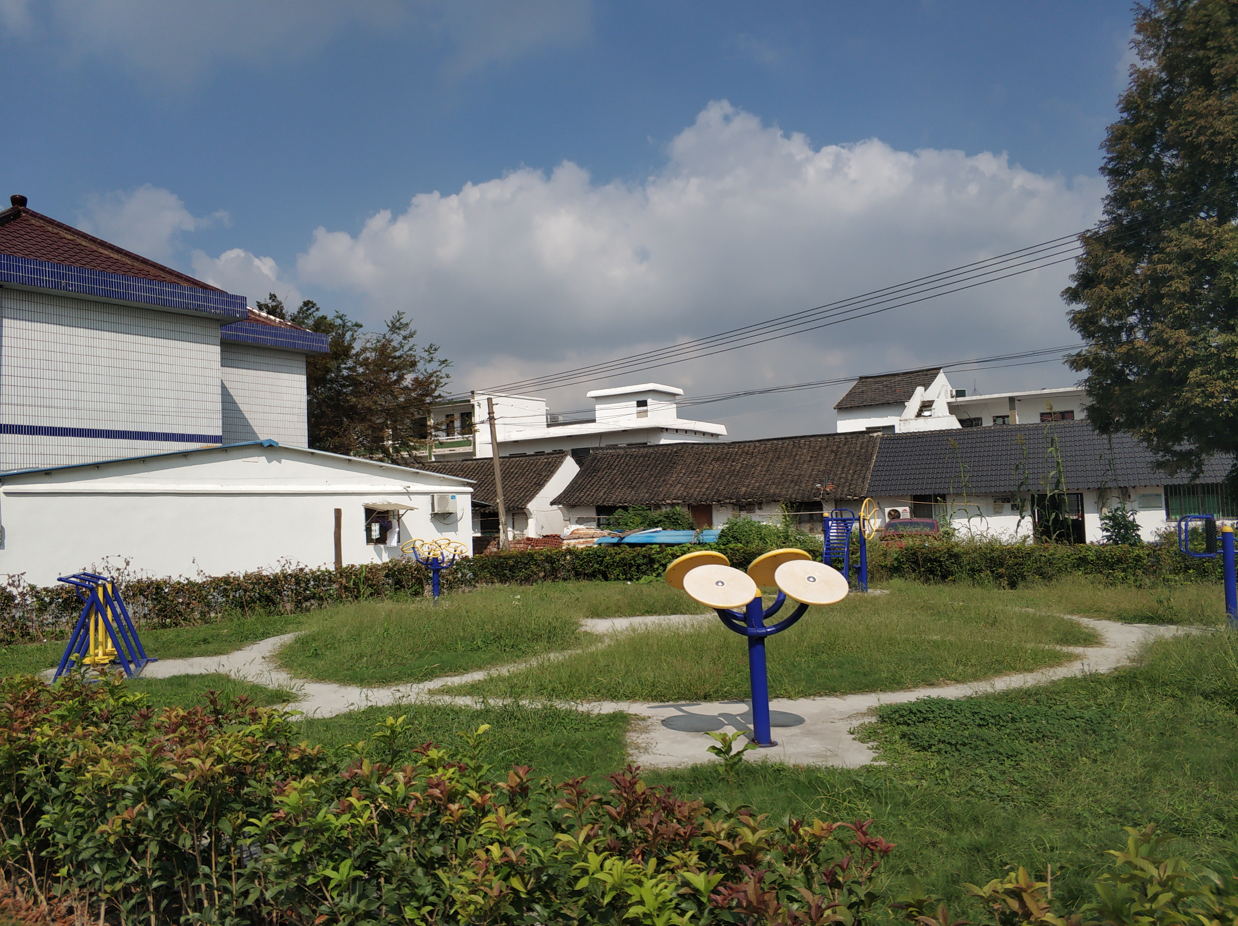 團結(jié)村康莊小區(qū)健身點