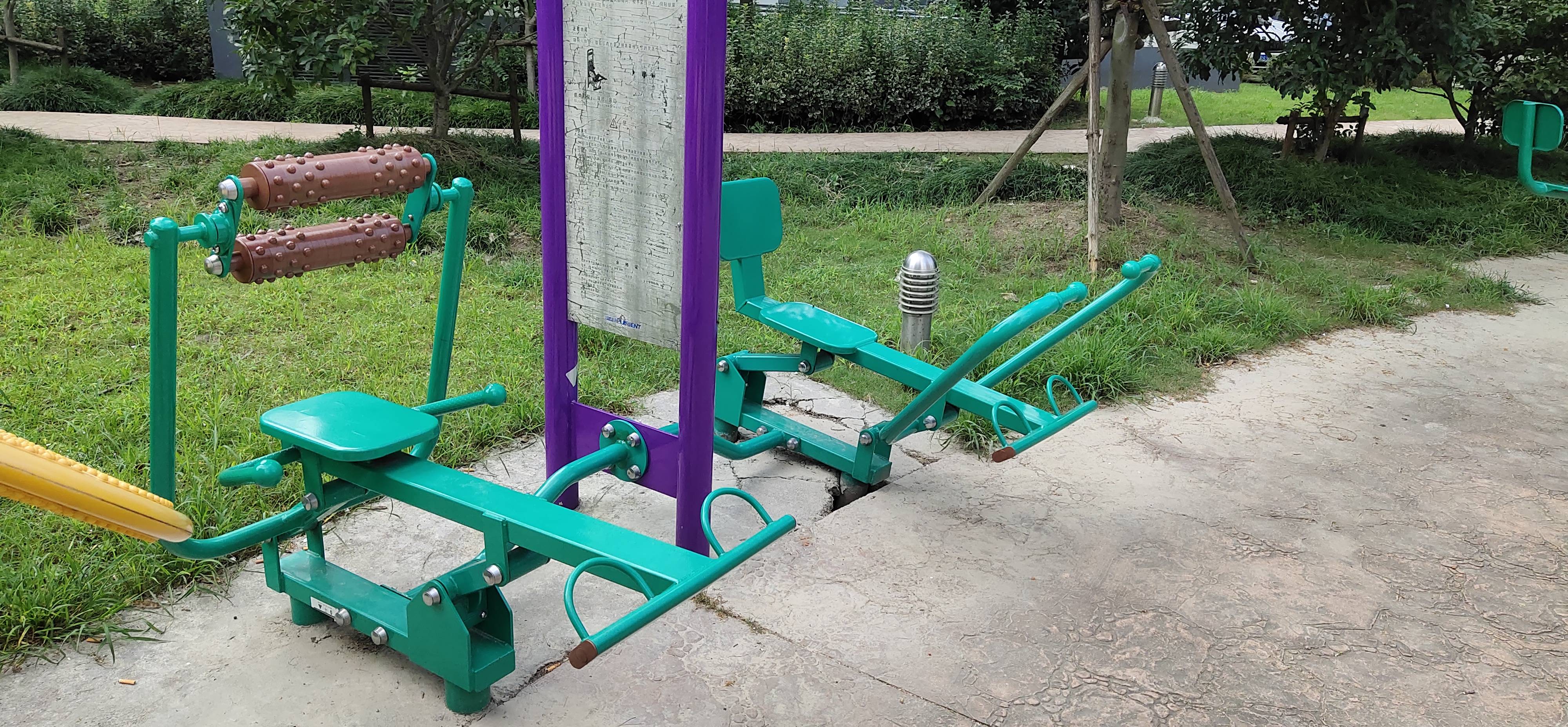 腹背屈伸/劃船訓(xùn)練器