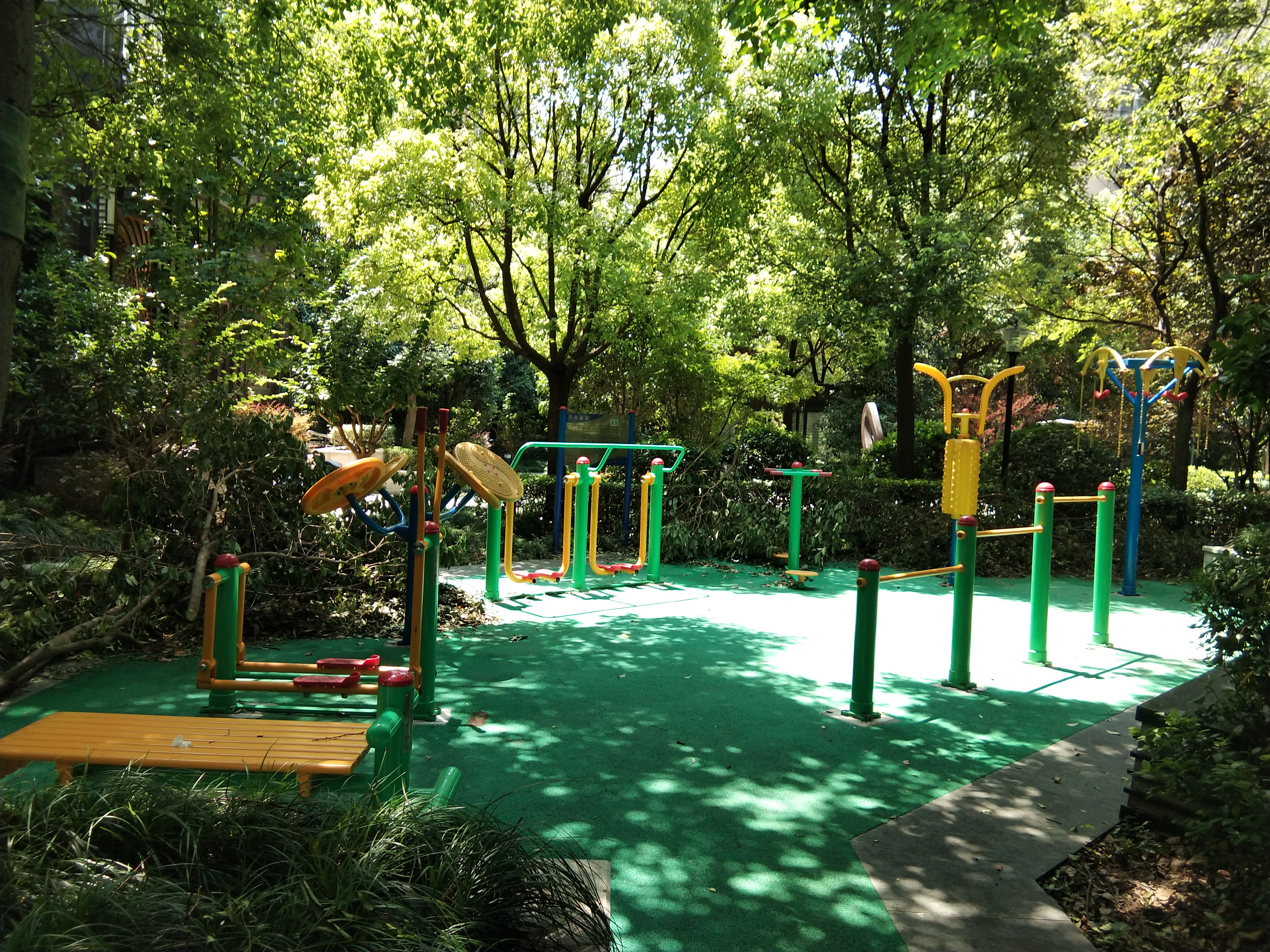 一品漫城二居A健身苑點(diǎn)