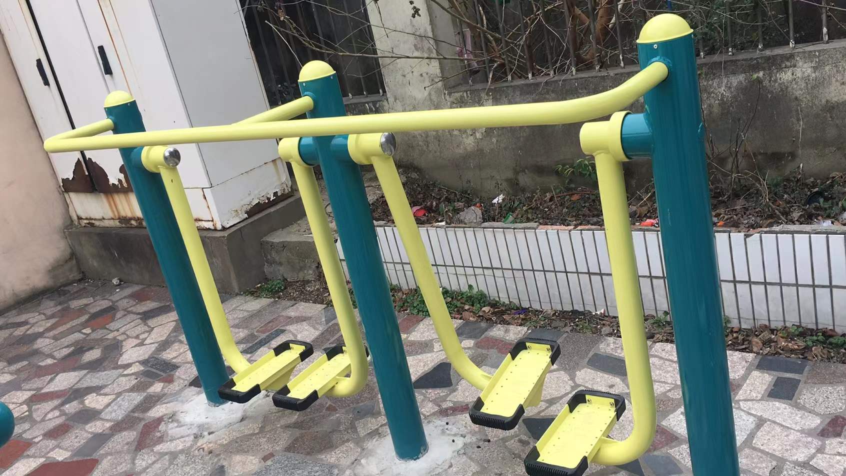 二位智能太空漫步機