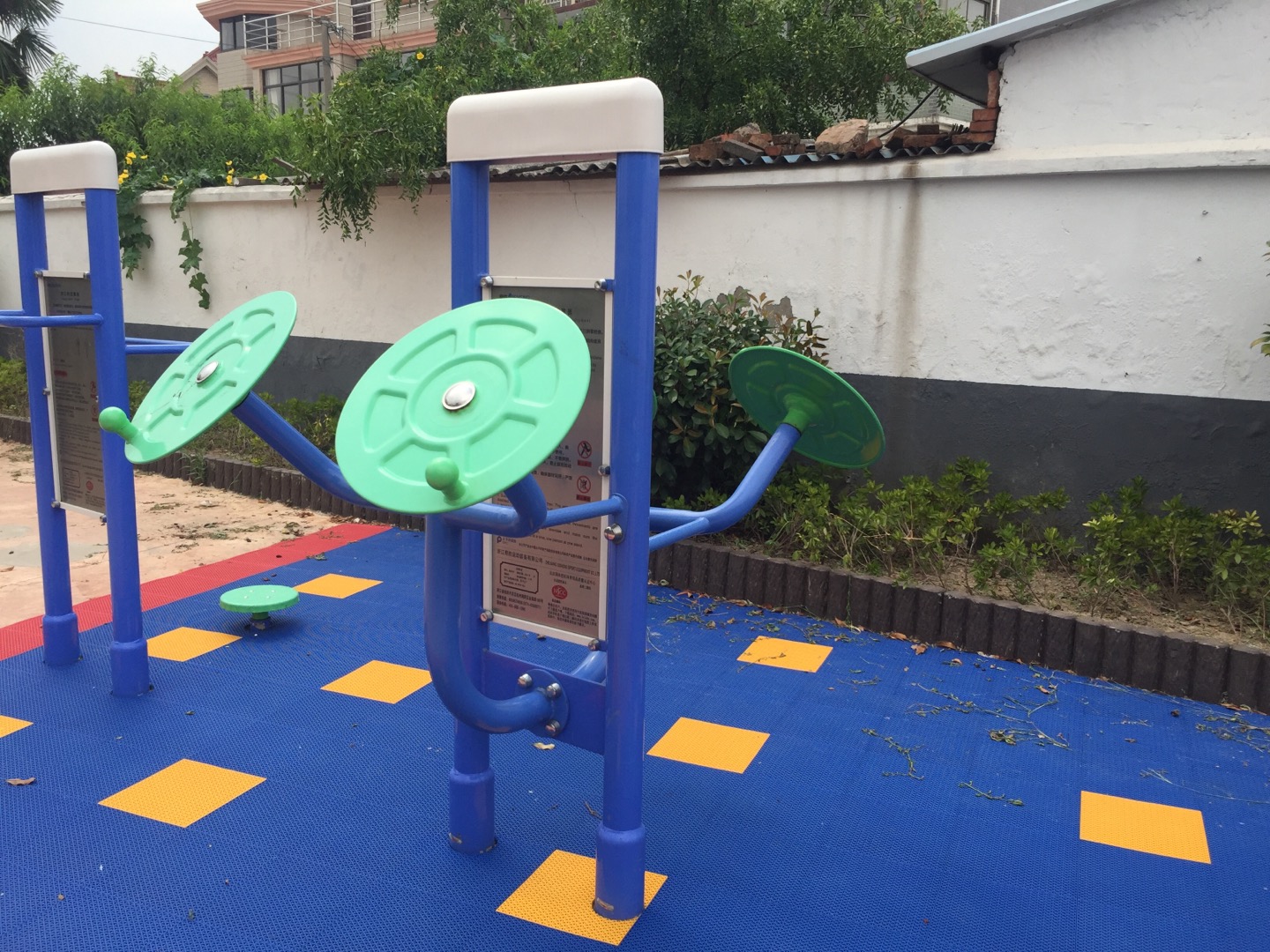 雙立柱太極揉推器