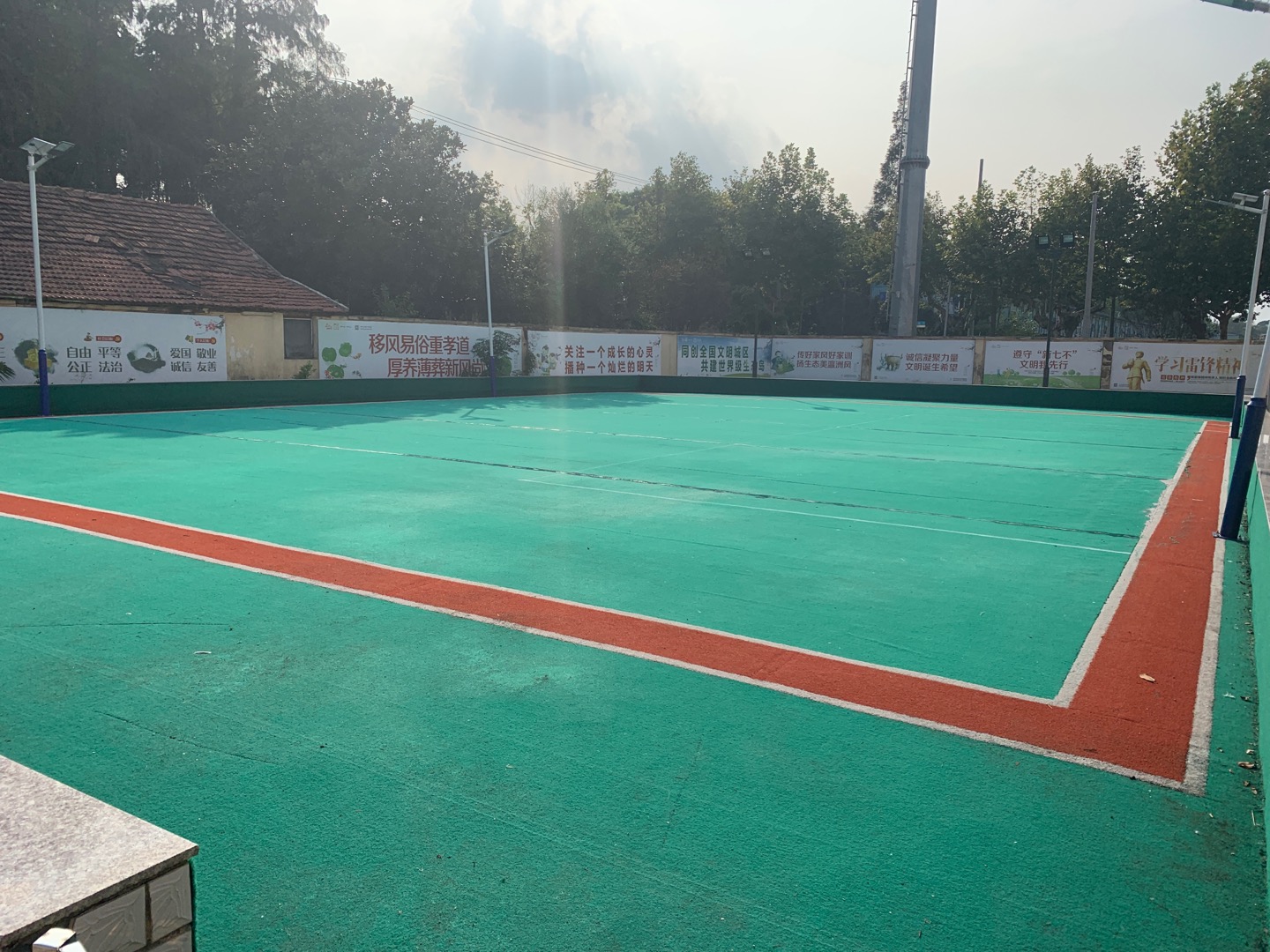 風(fēng)偉門球場