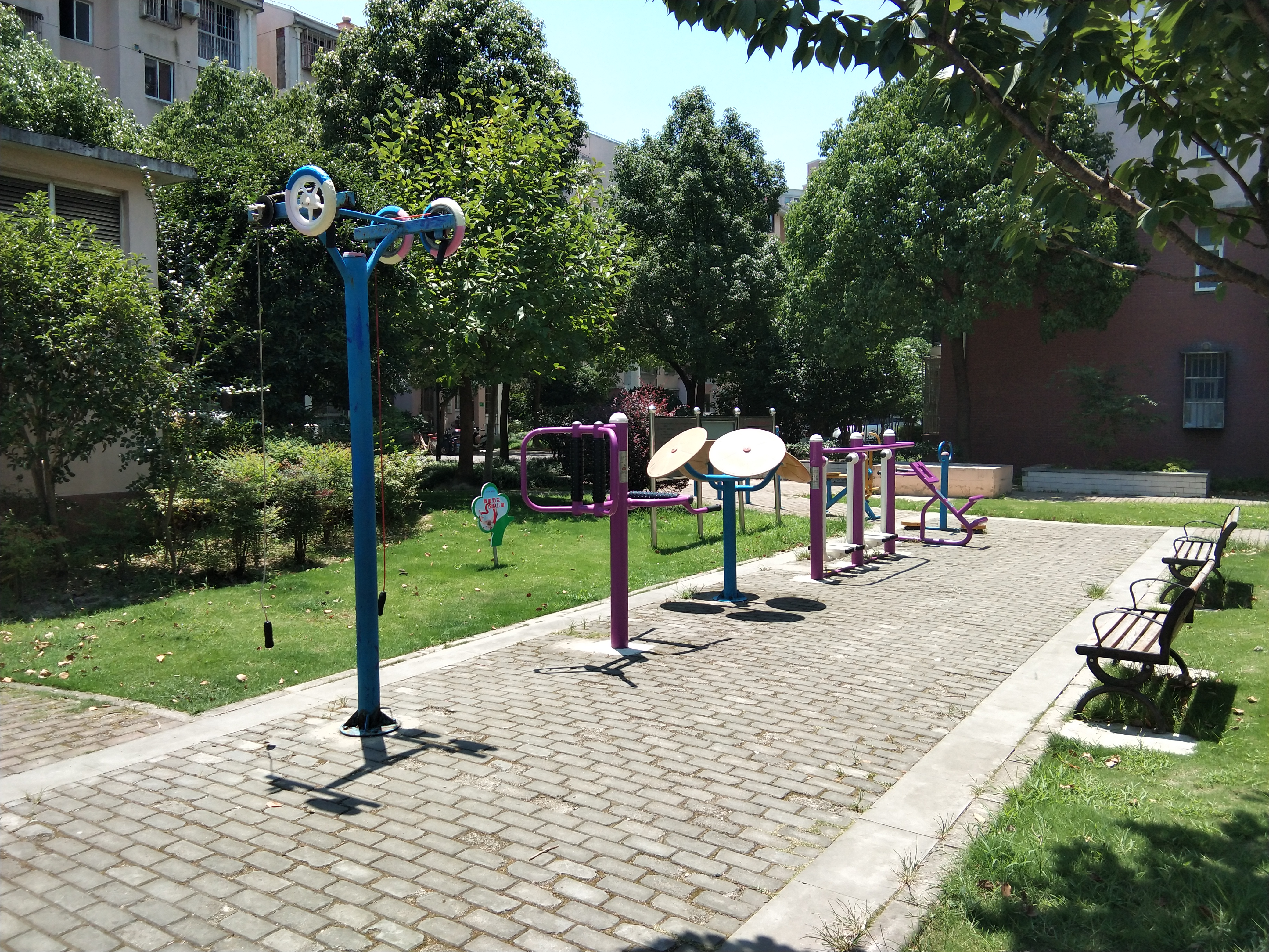 浦航三居委健身點(diǎn)B