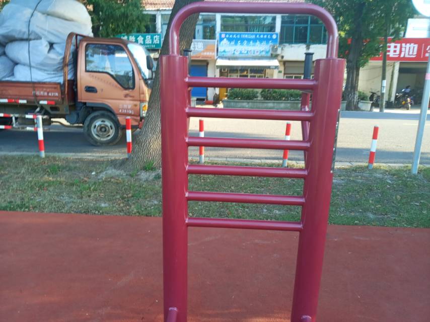 多功能訓(xùn)練器