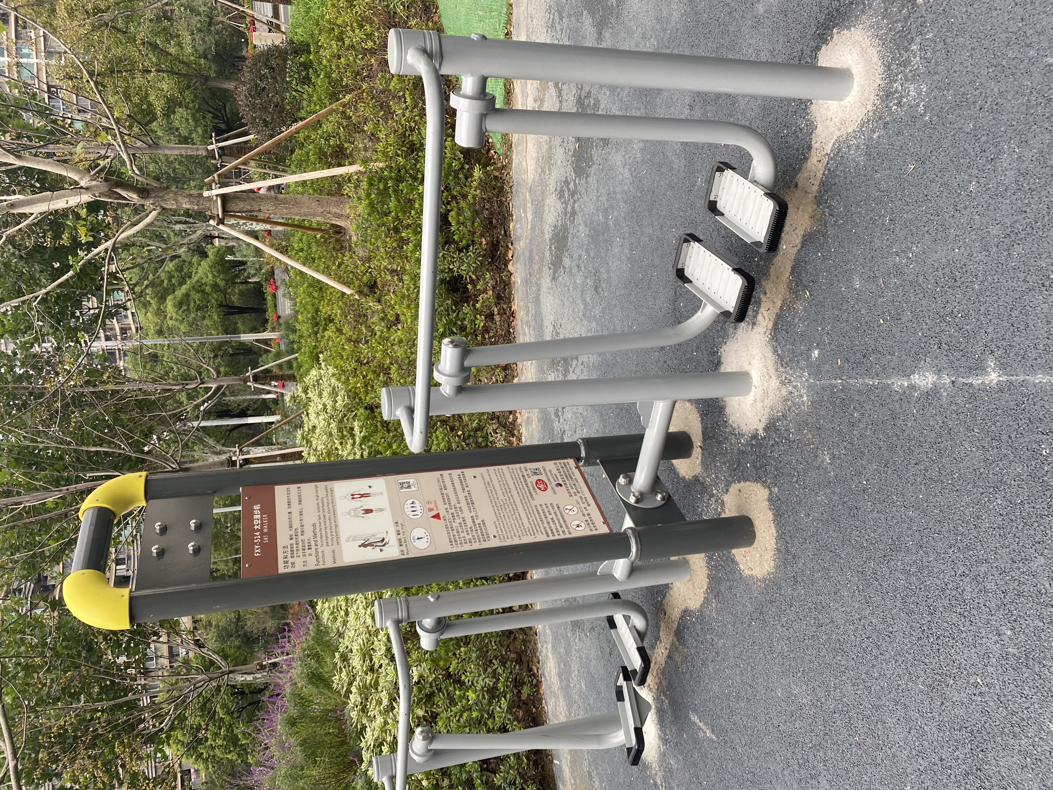 二位智能太空漫步機(jī)