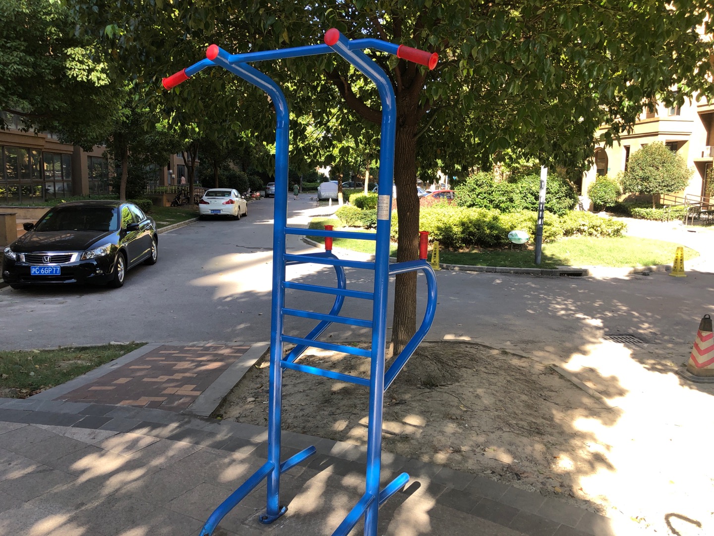 多功能訓(xùn)練器