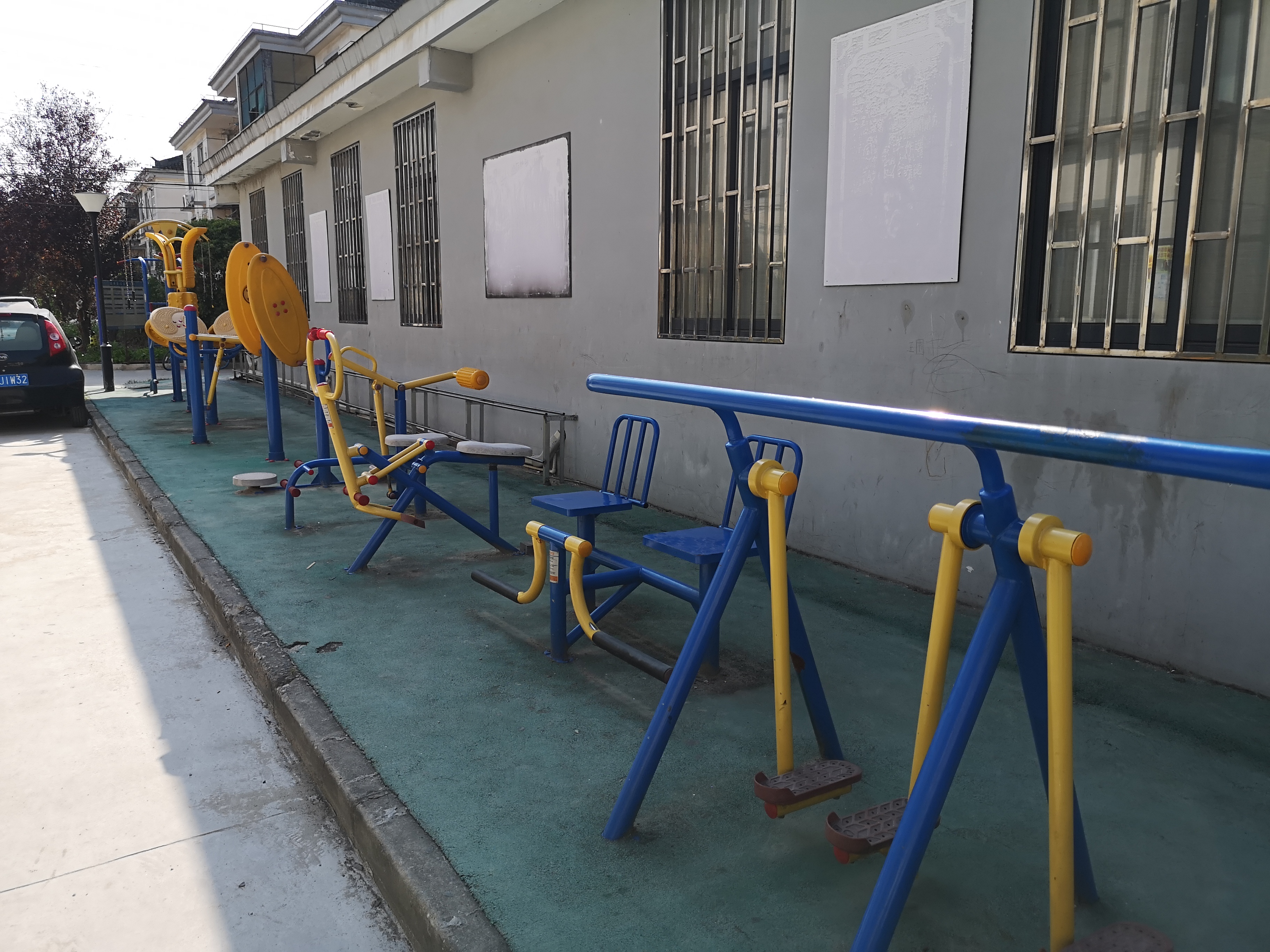 塘灣村荷塘苑健身點(diǎn)