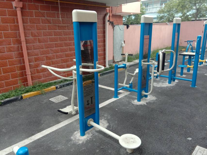 扭腰訓(xùn)練器