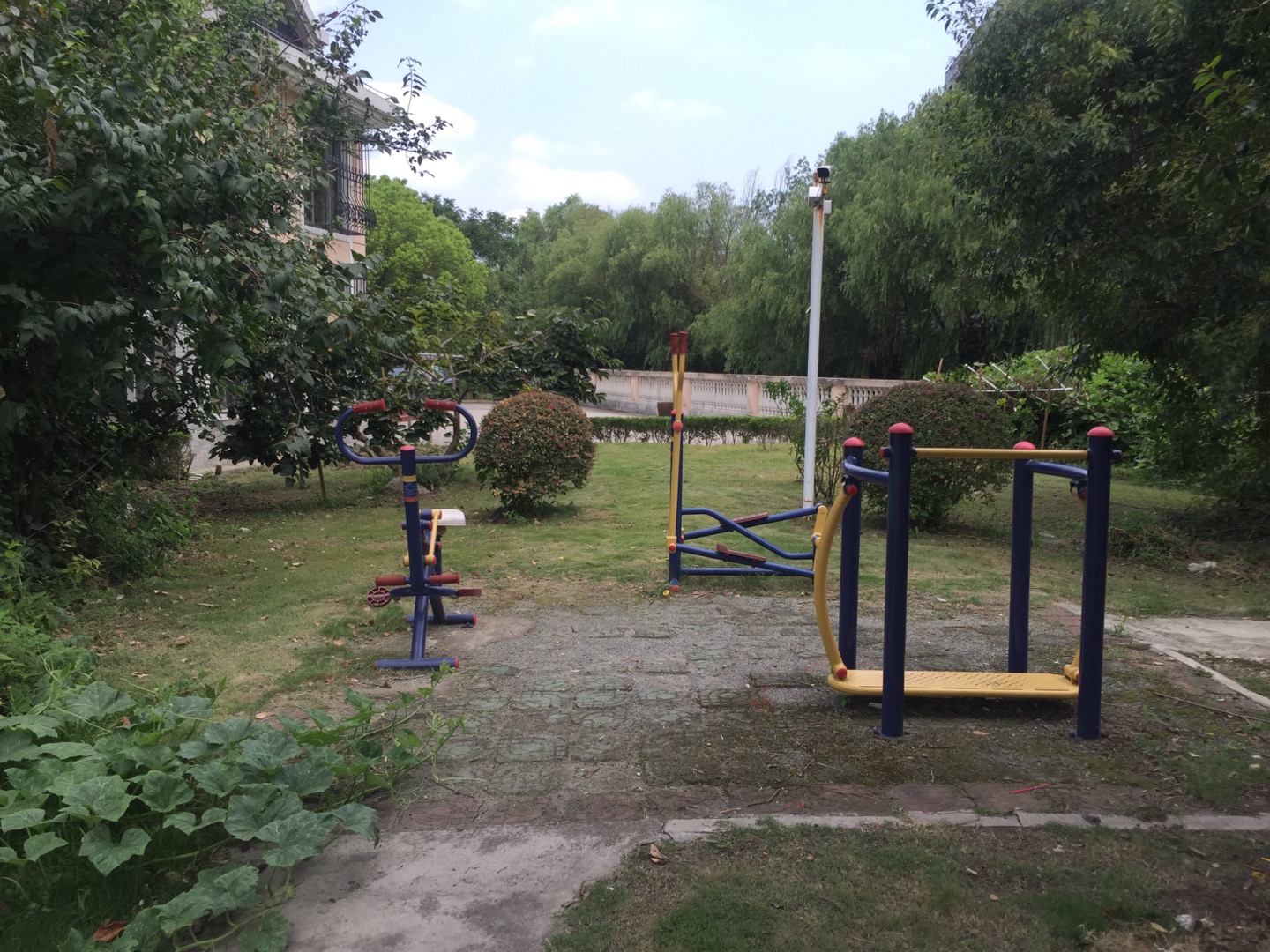 陽(yáng)光苑一區(qū)健身點(diǎn)