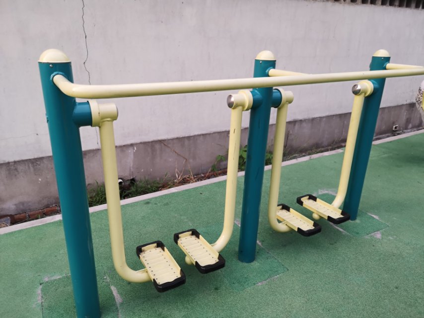 雙位太空漫步機