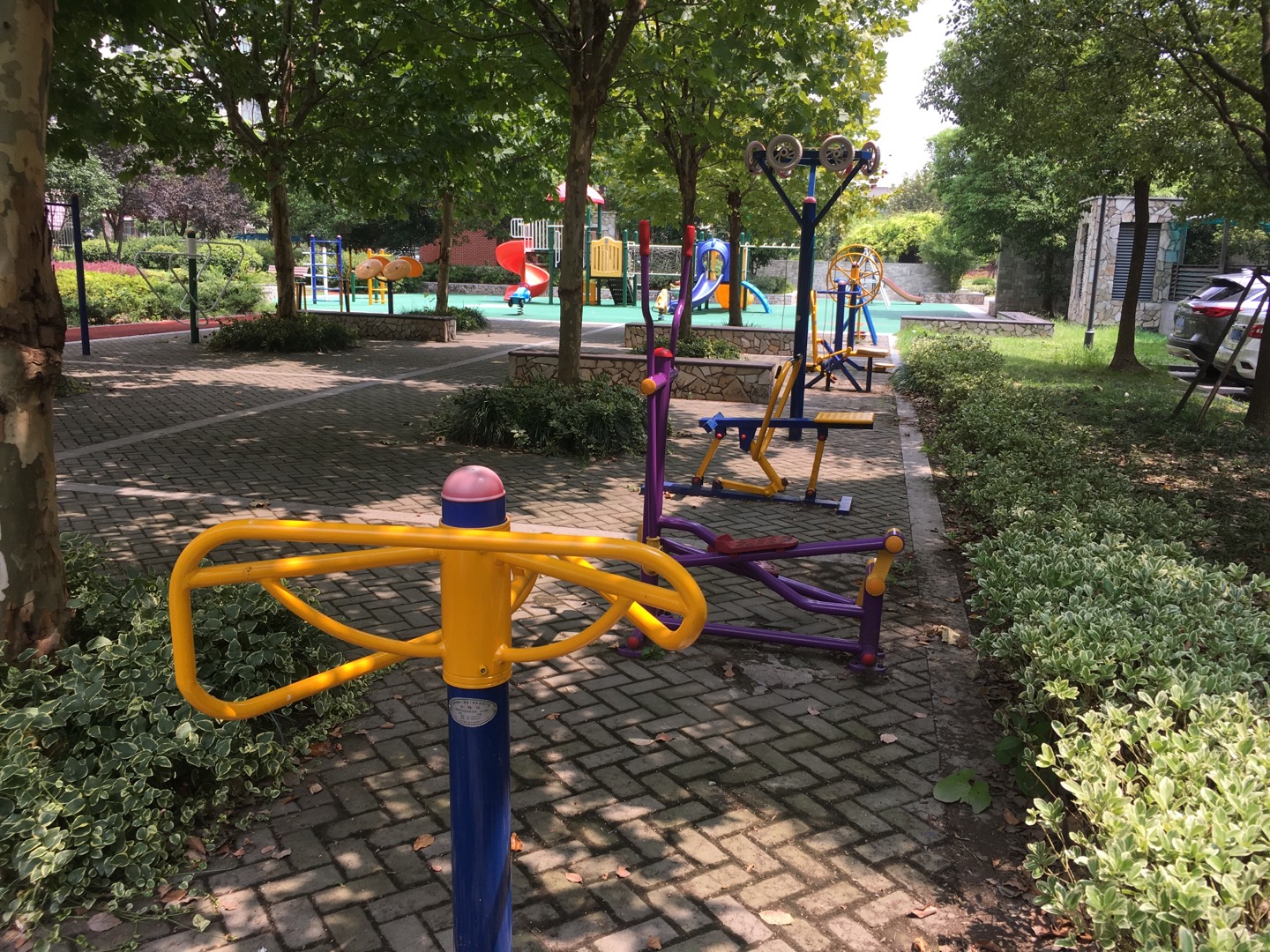 萬(wàn)源新城三期健身點(diǎn)