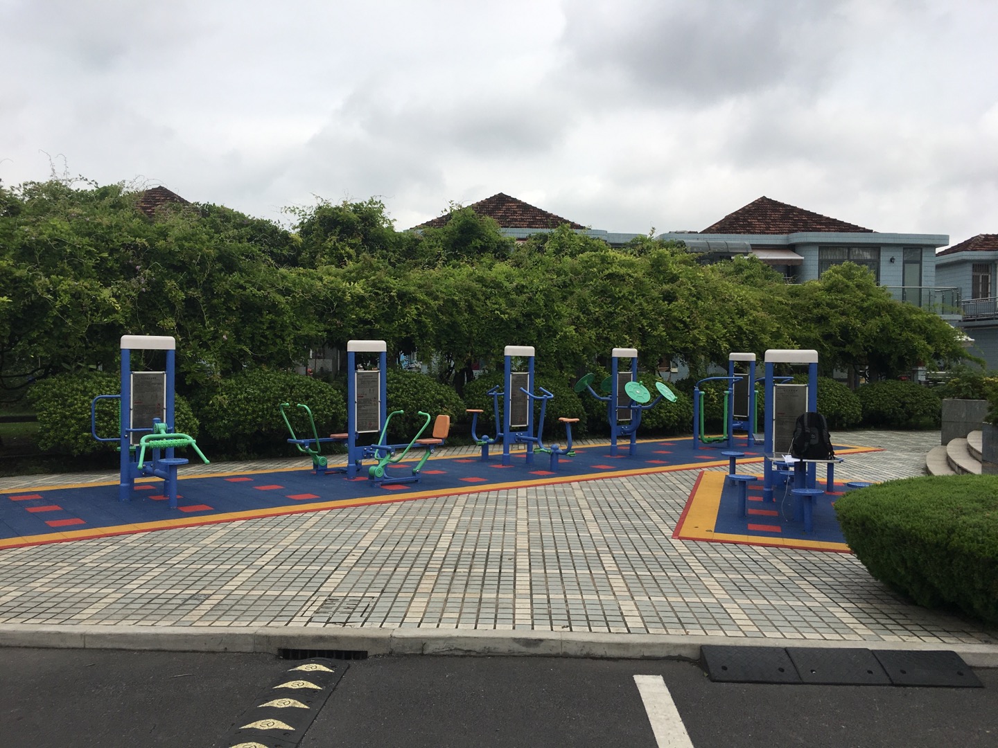 東方紅村益智健身點(diǎn)