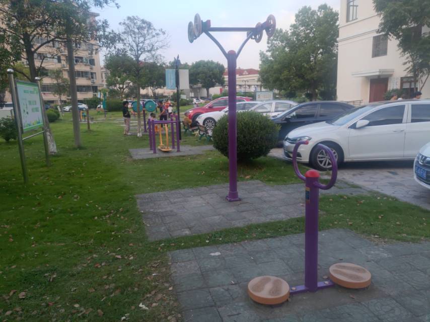 玉樂(lè)居委會(huì)健身點(diǎn)