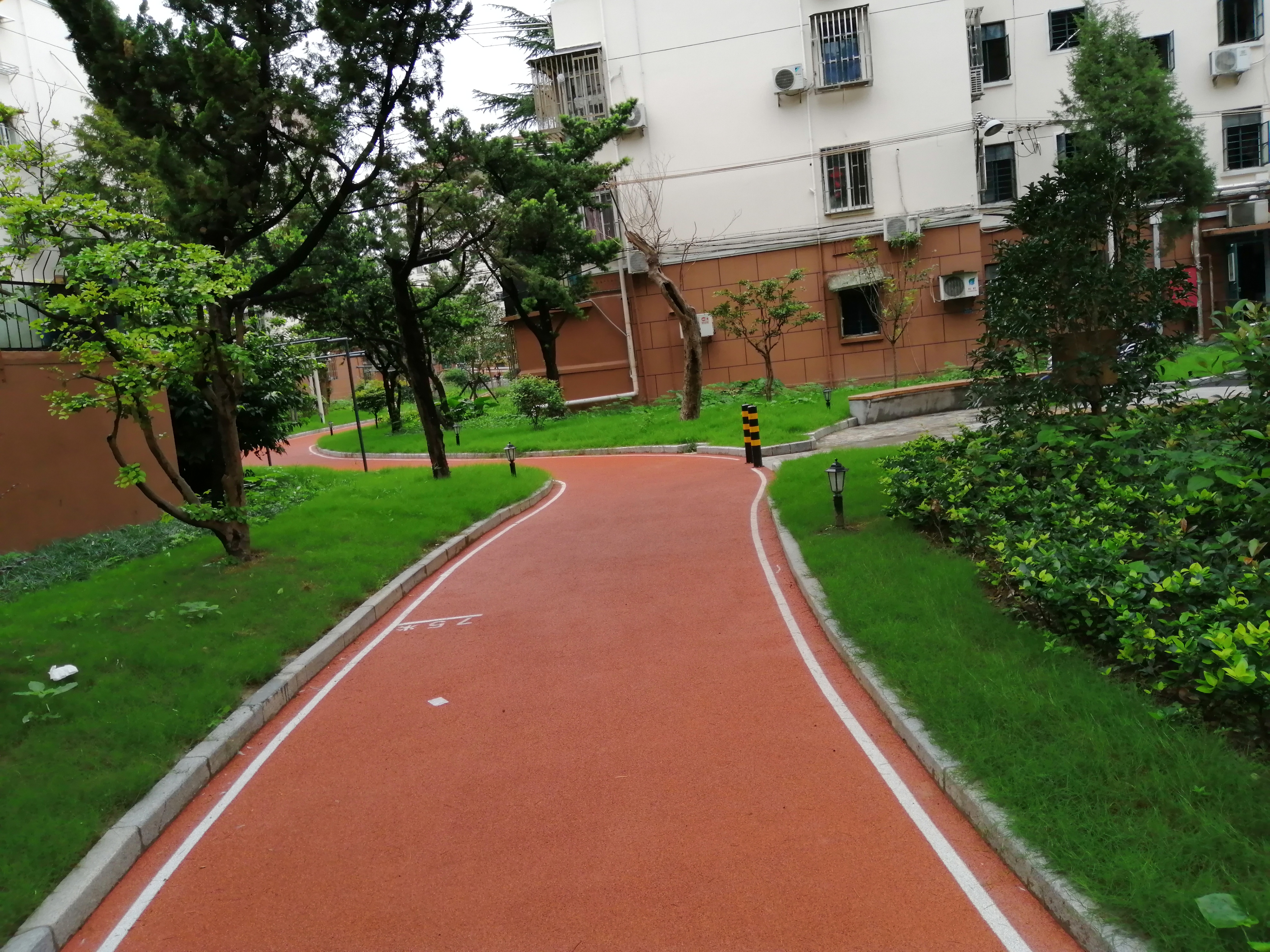 新宜小區(qū)健身步道