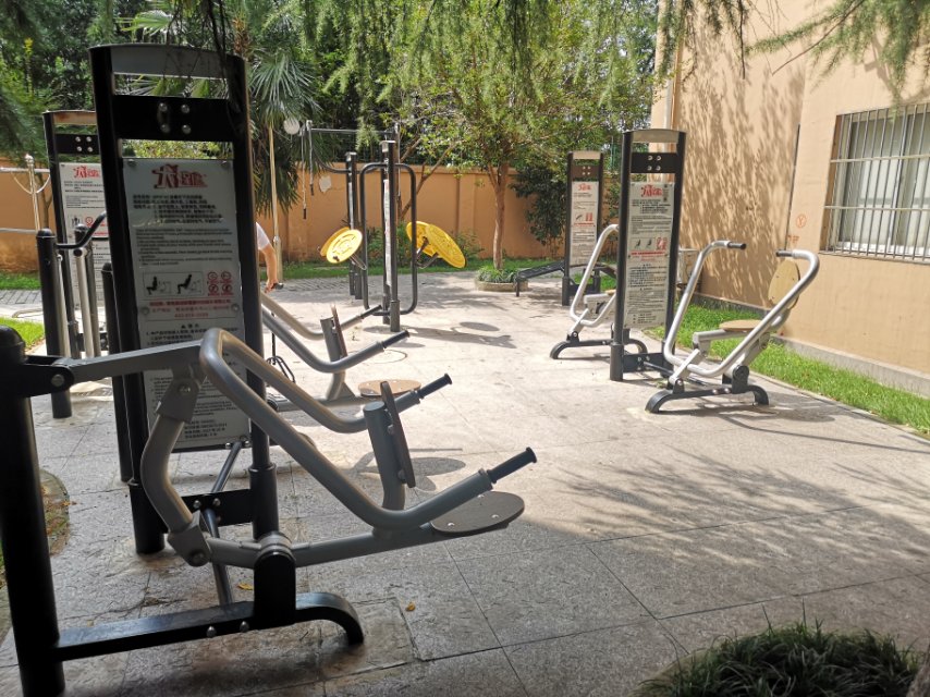 吳寶路一居委健身苑點(diǎn)E
