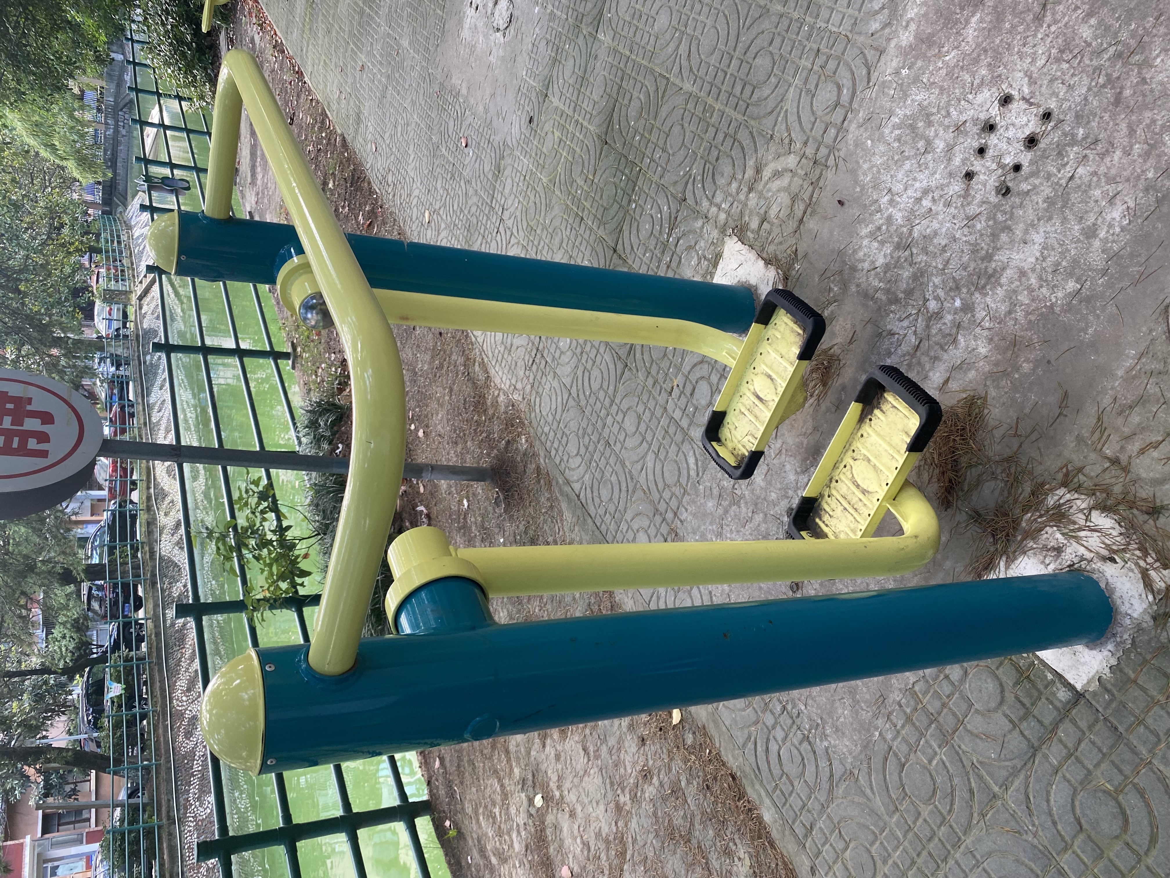 雙位太空漫步機