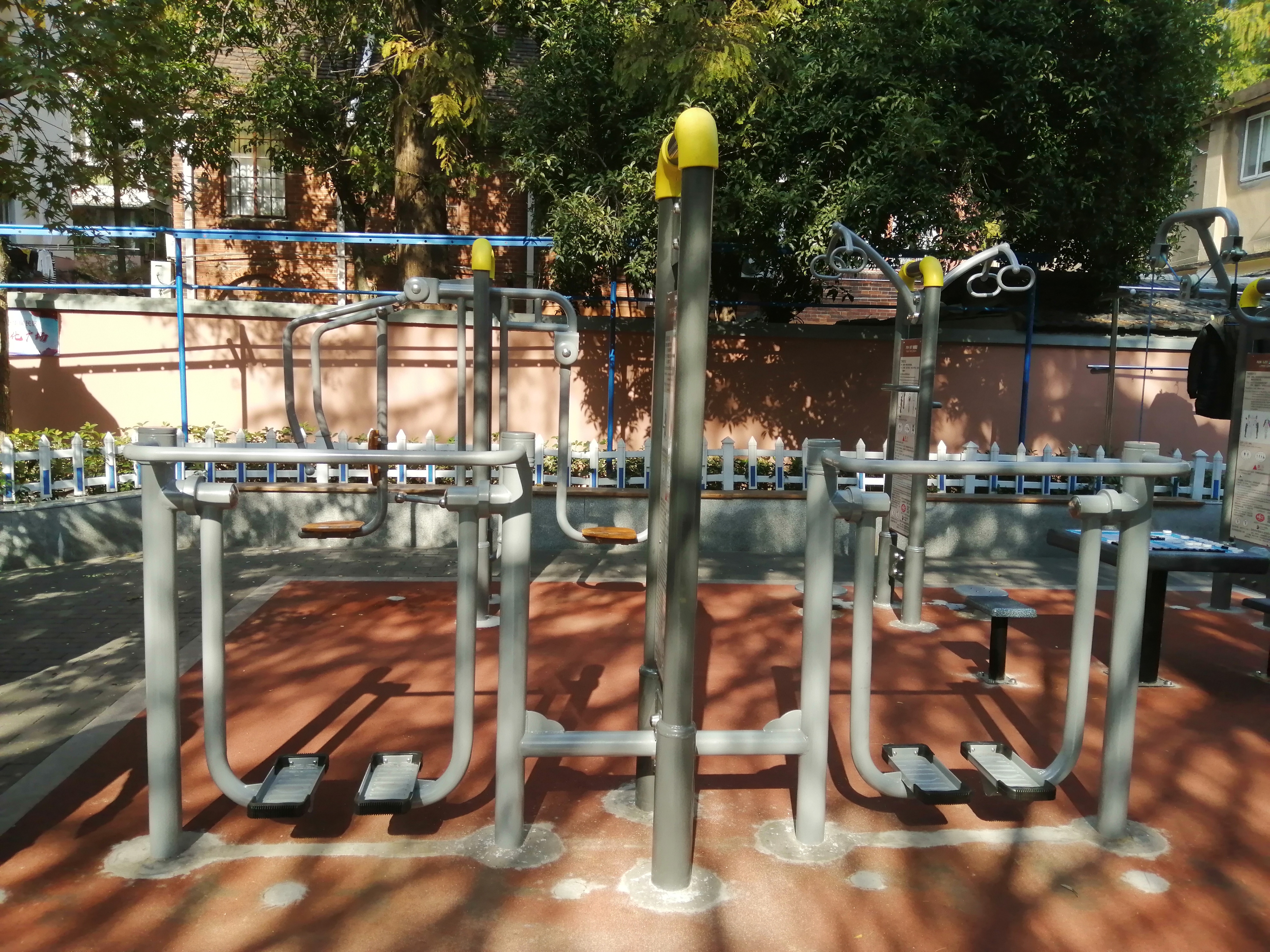 雙位太空漫步機(jī)