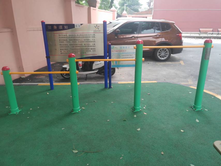 多聯(lián)壓腿架