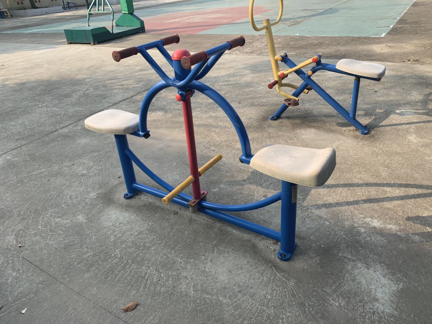 下肢康復(fù)器