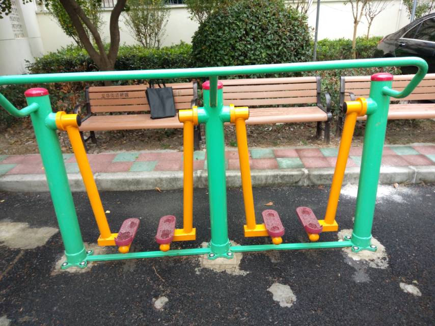 兩聯(lián)漫步機(jī)