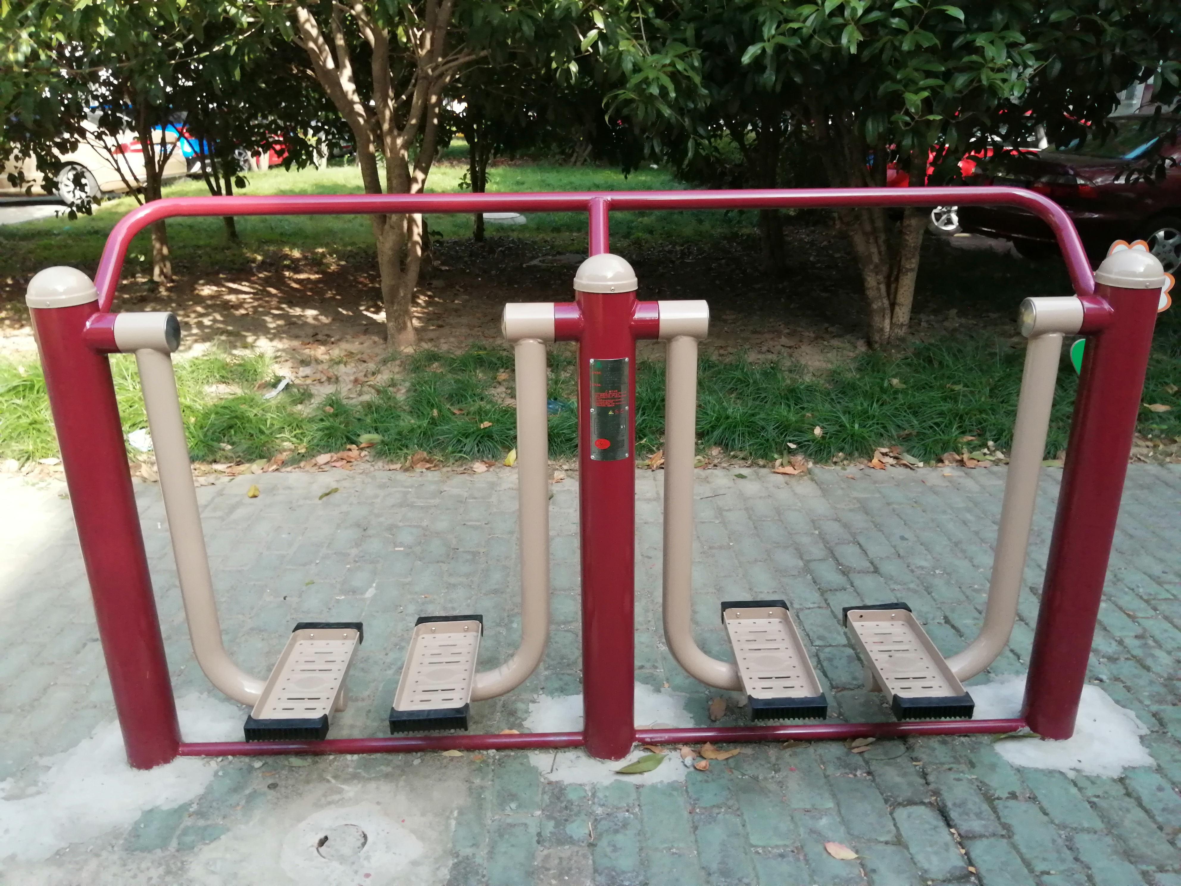 二位太空漫步機