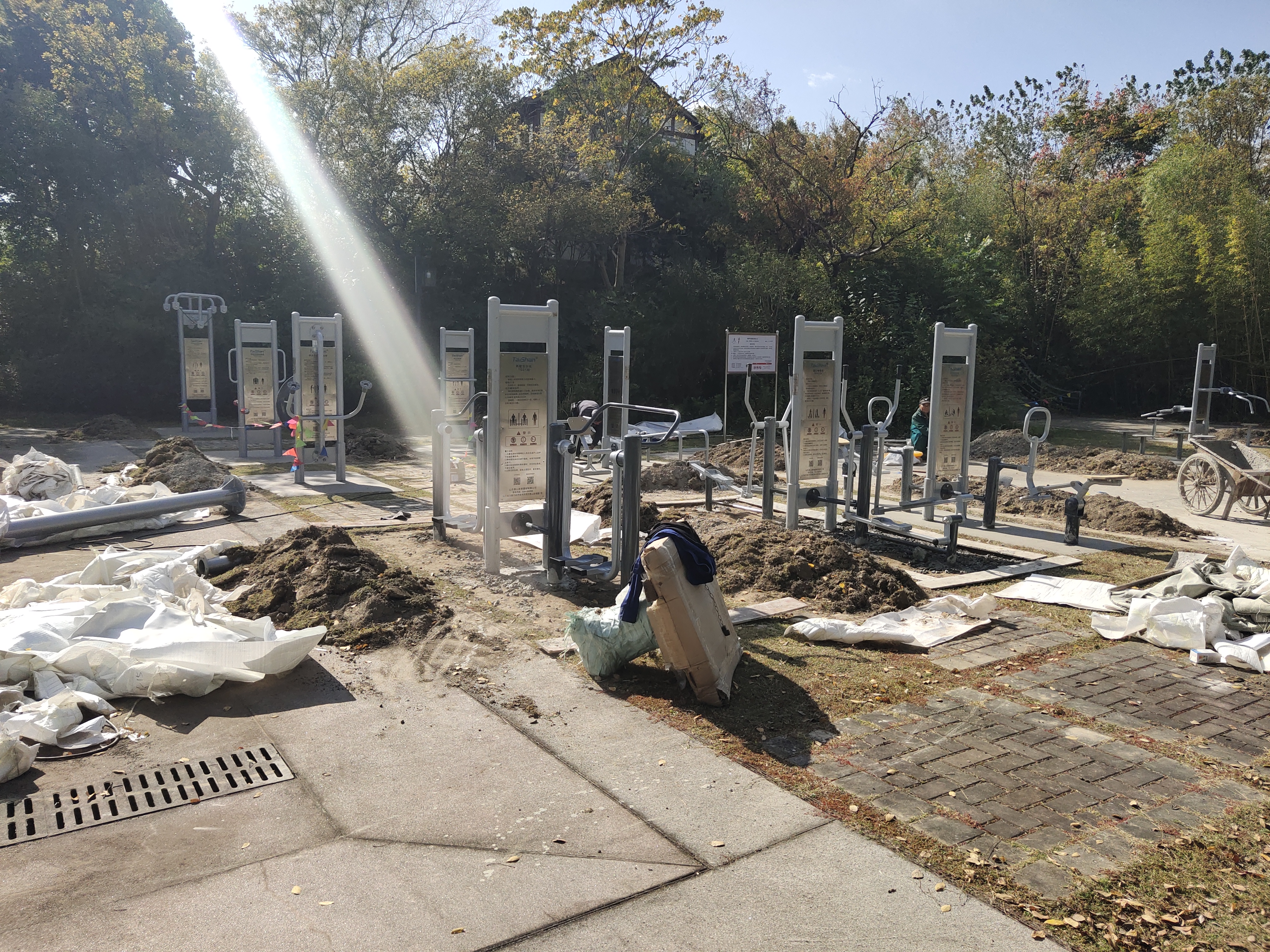 柵橋綠地健身點(diǎn)