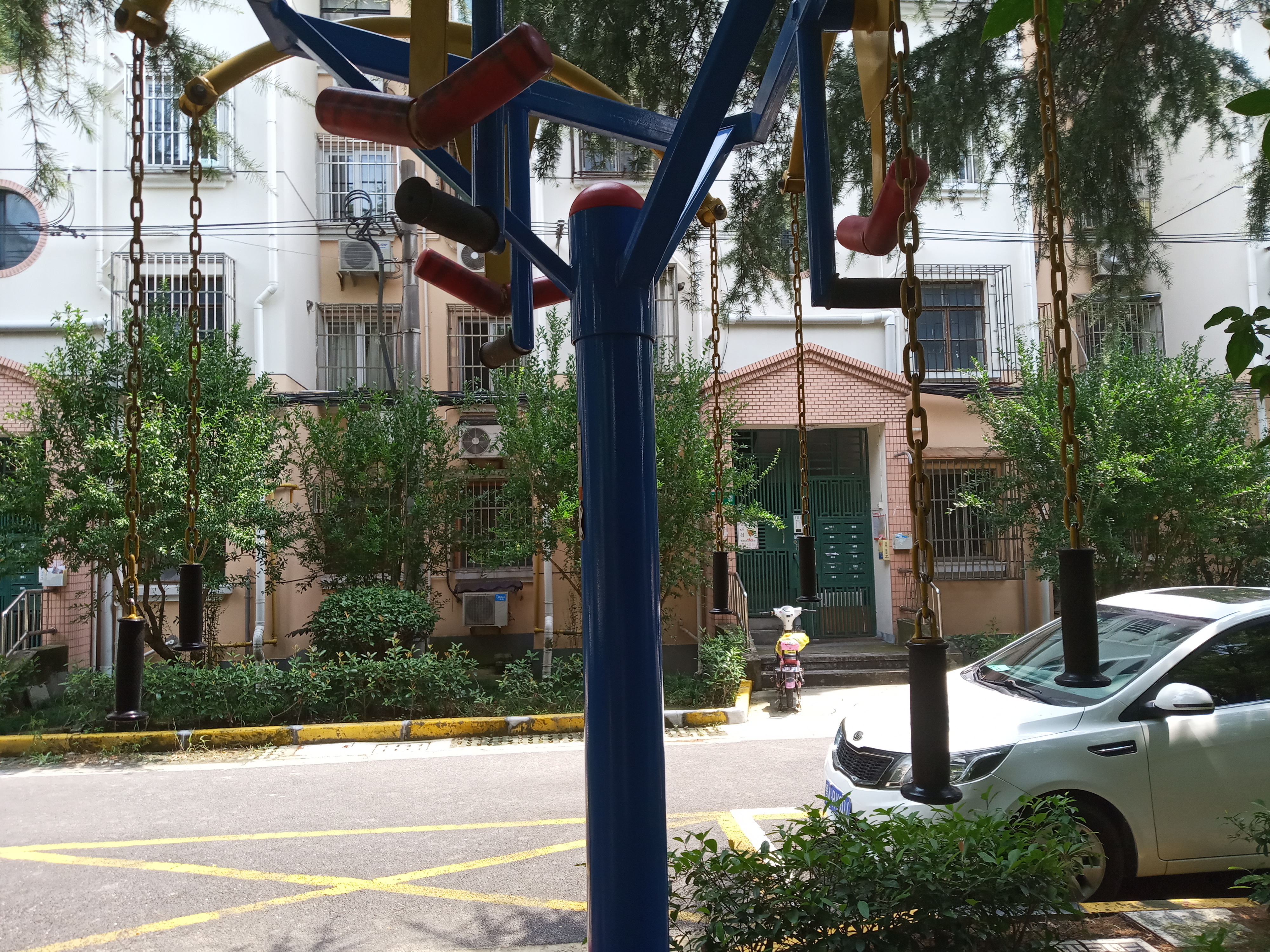 三人上肢牽引器