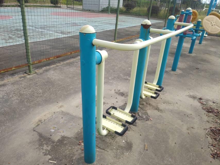 雙位太空漫步機(jī)