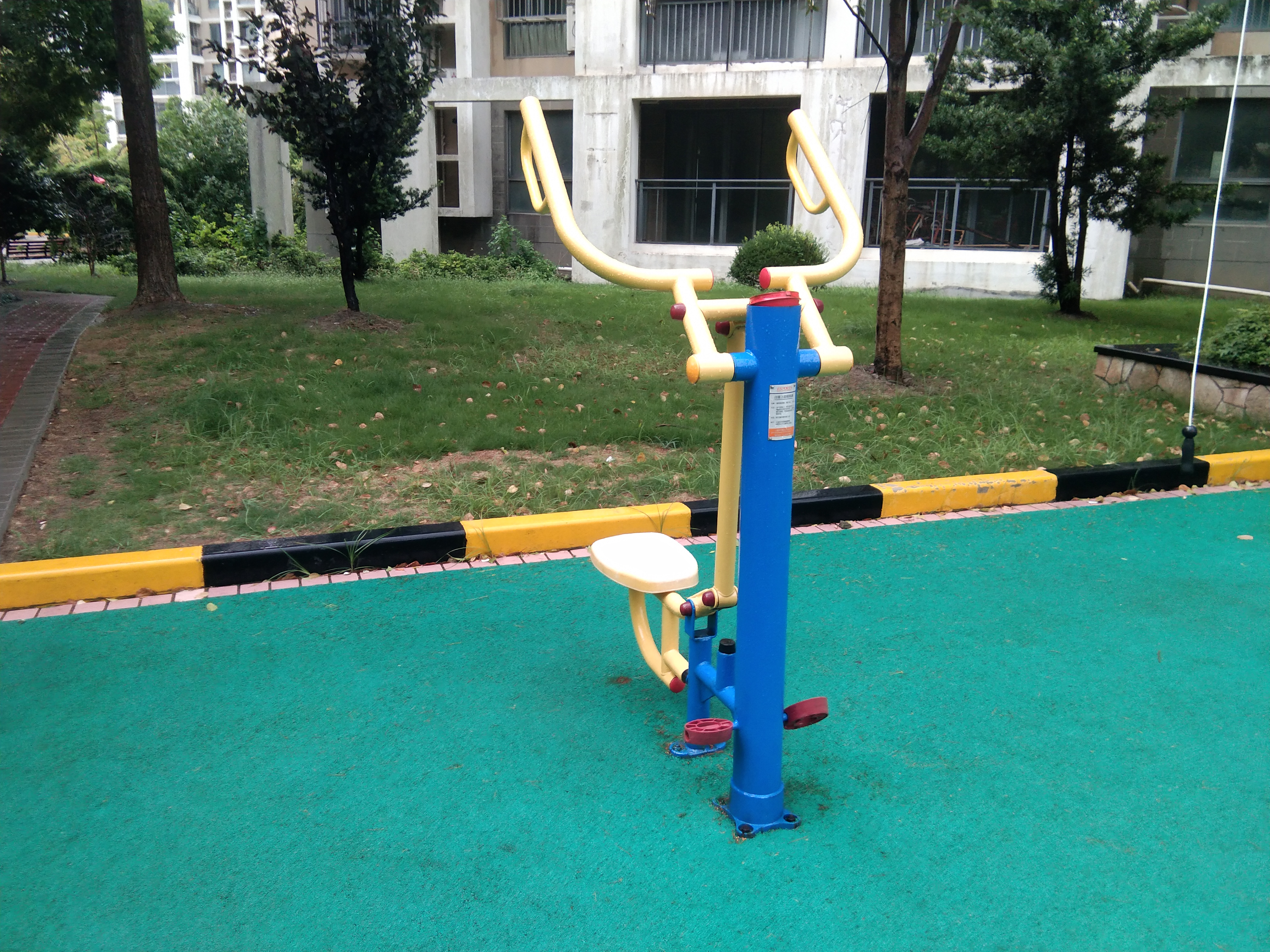 自重上肢鍛煉器