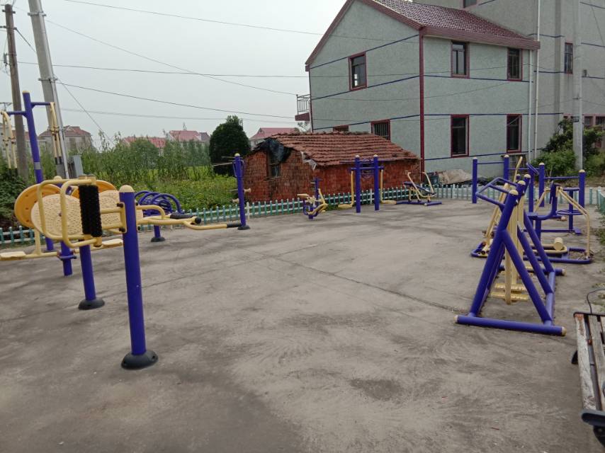 堡鎮(zhèn)四滧村19隊健身點