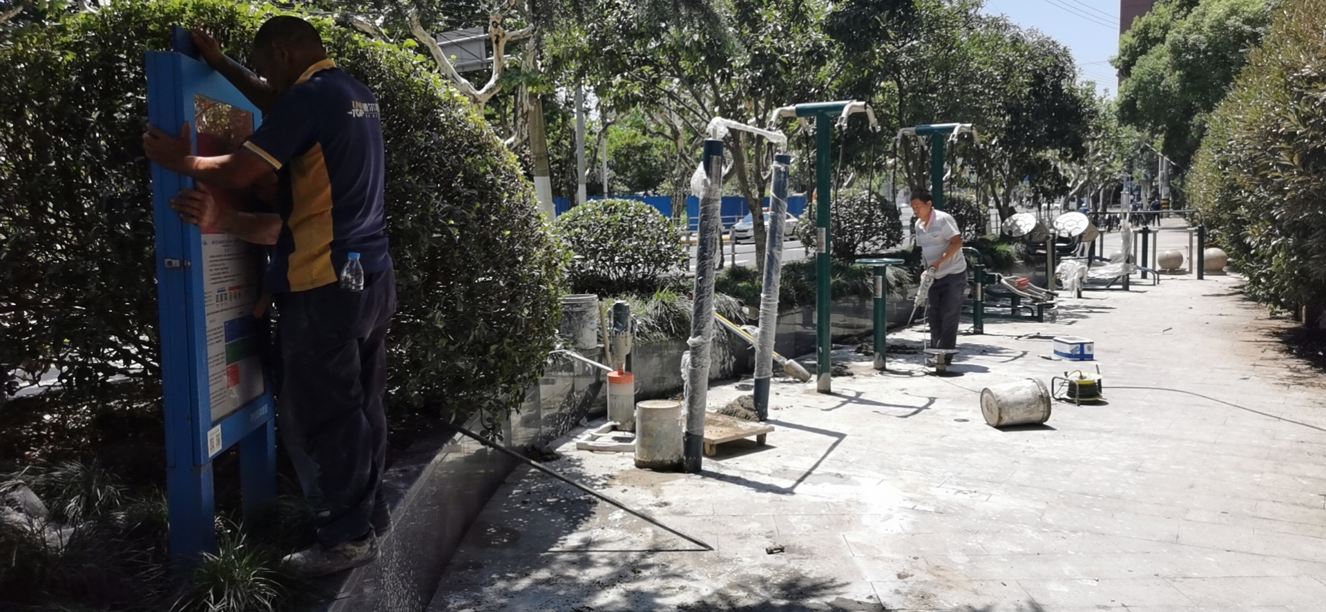 靜安區(qū)寶山路街道存仁居委健身點（永興路58號）