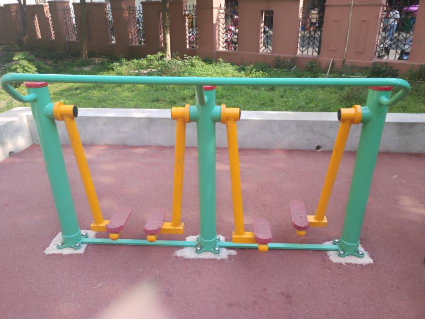 兩聯(lián)漫步機(jī)