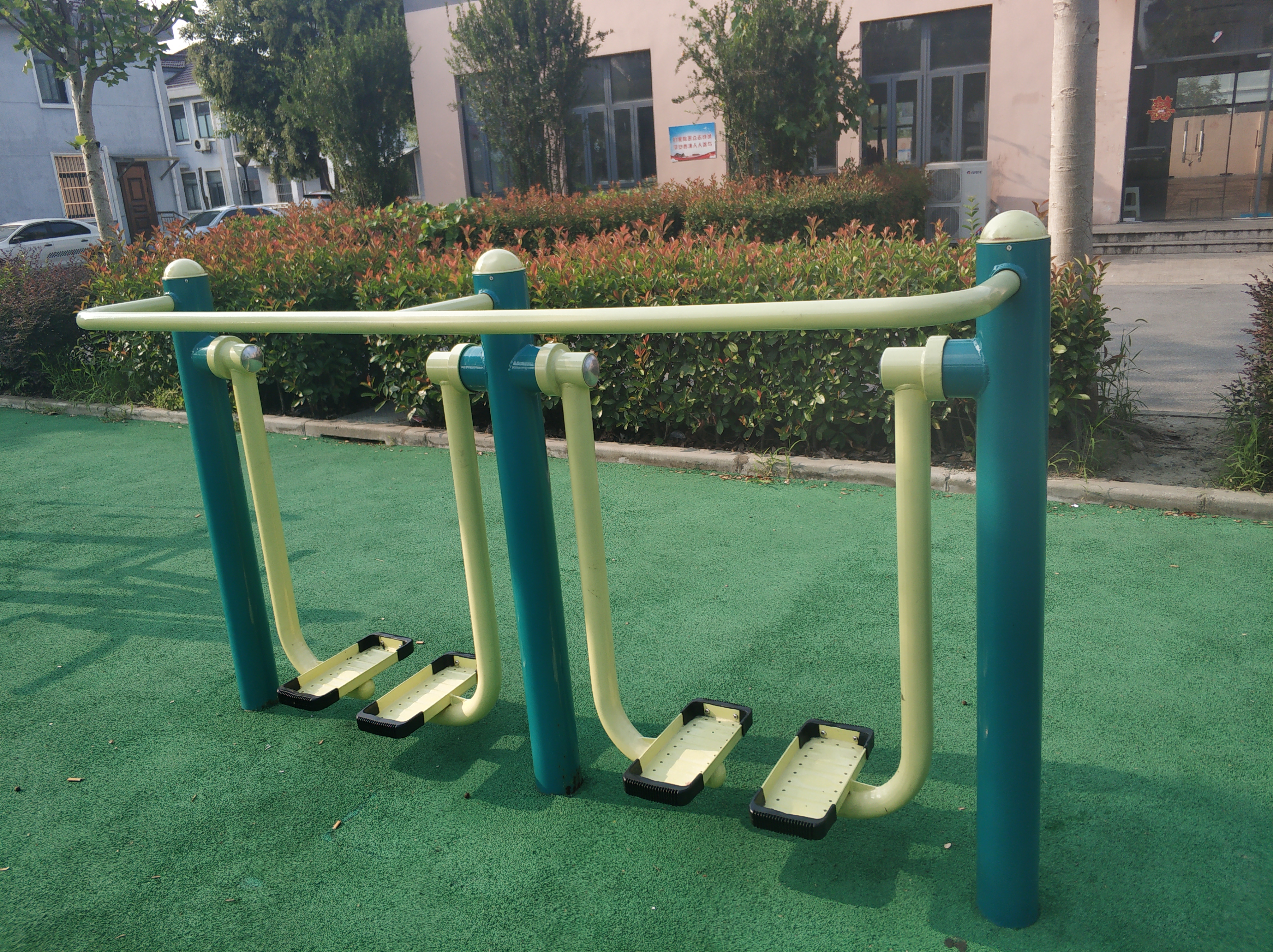 雙位太空漫步機