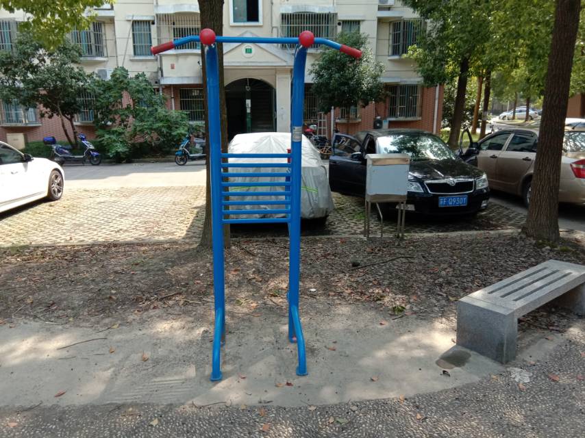 多功能訓(xùn)練器