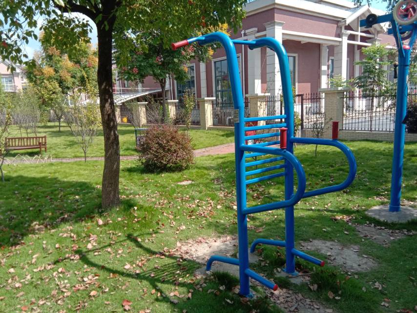 多功能訓(xùn)練器