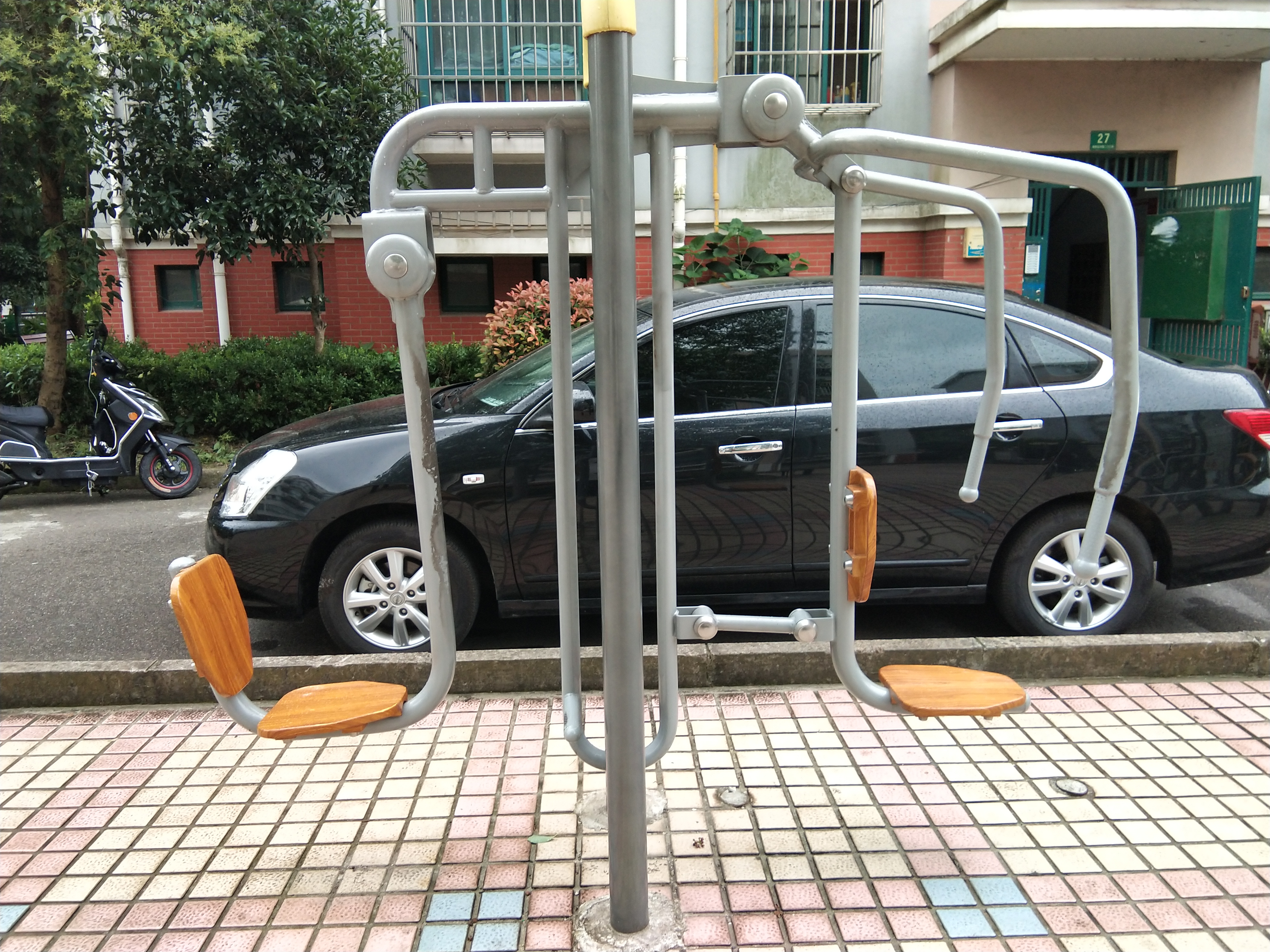 上下肢訓(xùn)練器