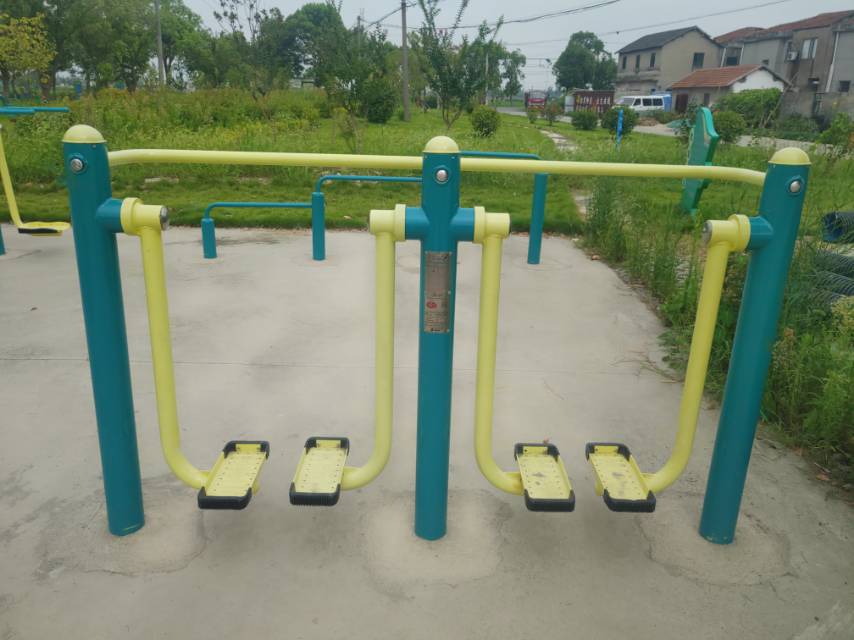 雙位太空漫步機