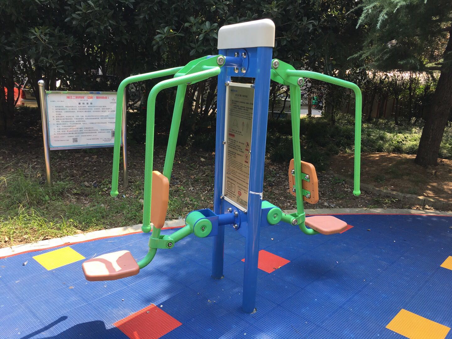 雙立柱前推訓(xùn)練器