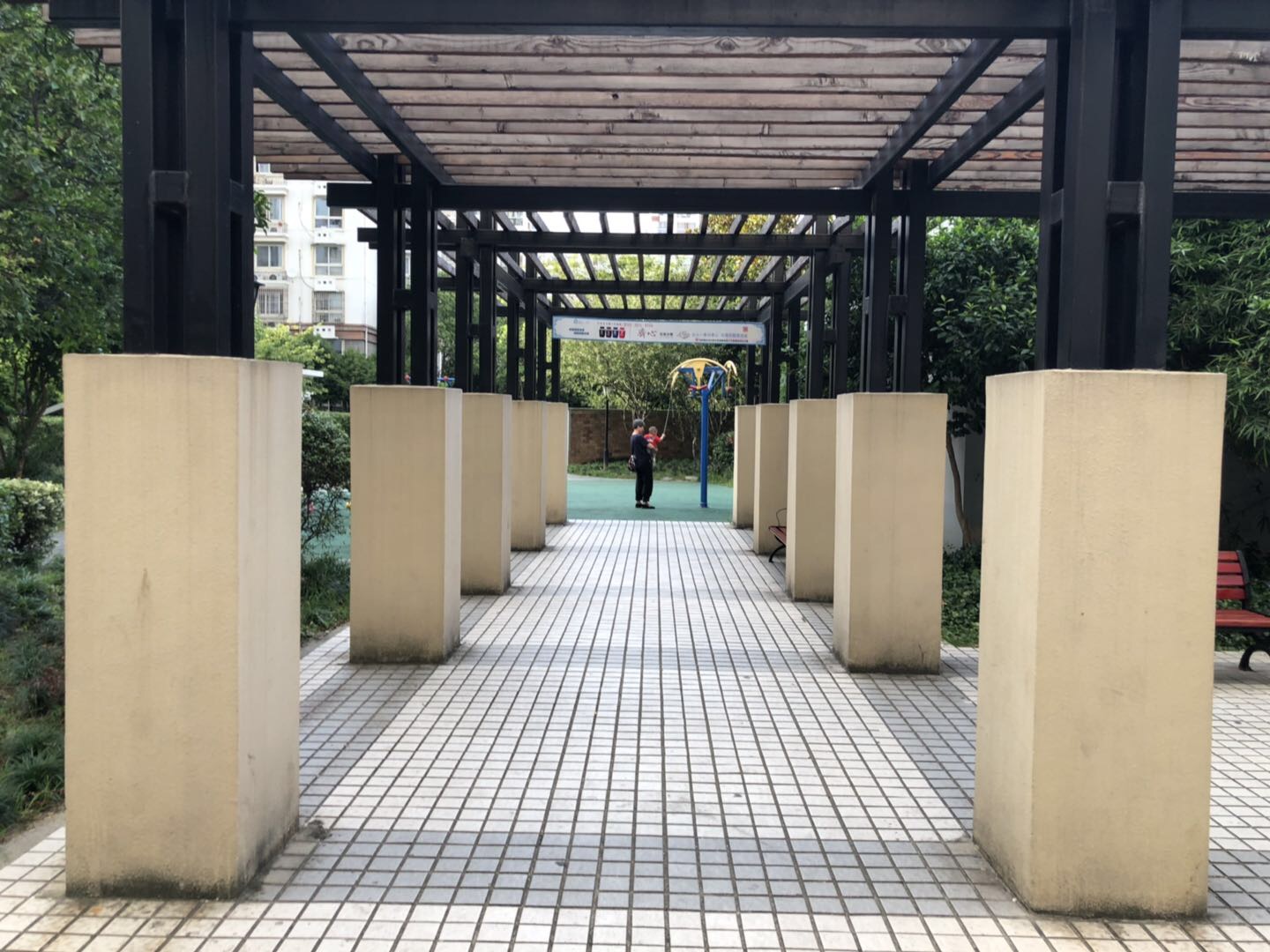 夏朵園居委D健身苑點