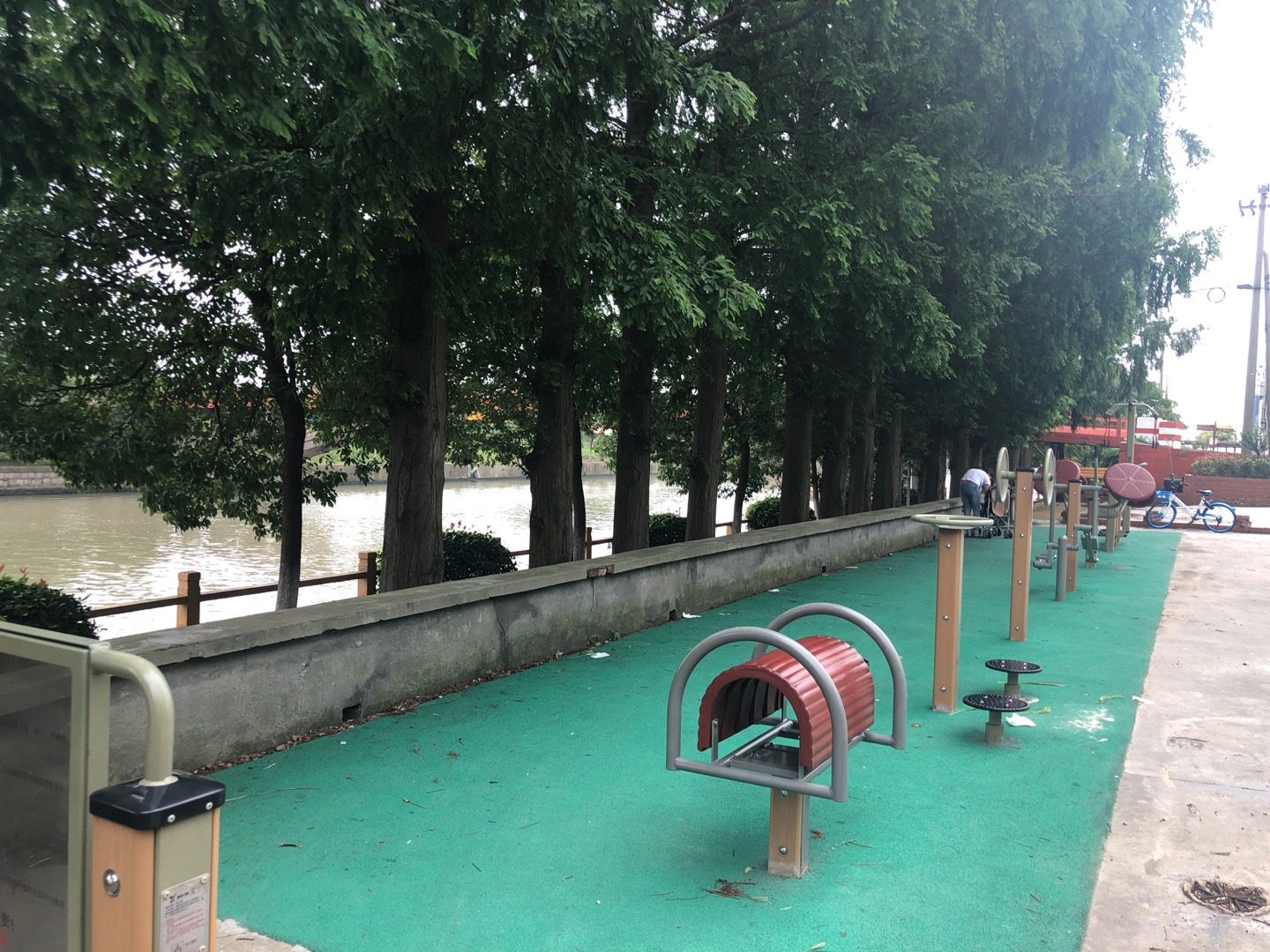 華嚴(yán)村市民益智健身點(diǎn)1