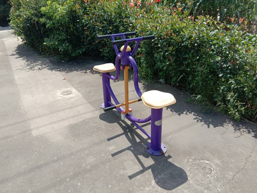 下肢康復(fù)器