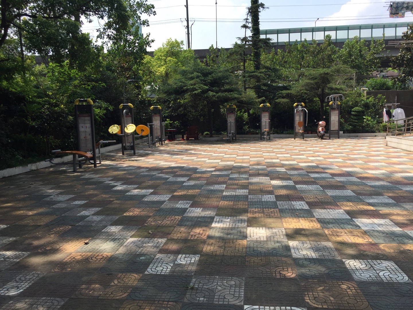 寶鋼十村健身點(diǎn)