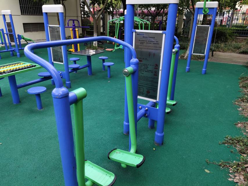 雙立柱太空漫步器