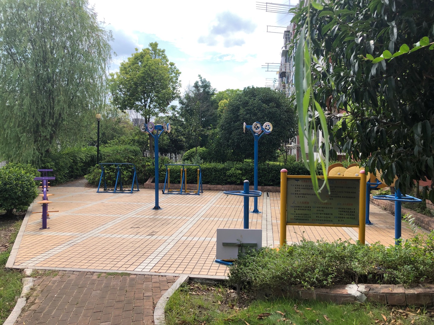 金萊社區(qū)155弄健身點(diǎn)