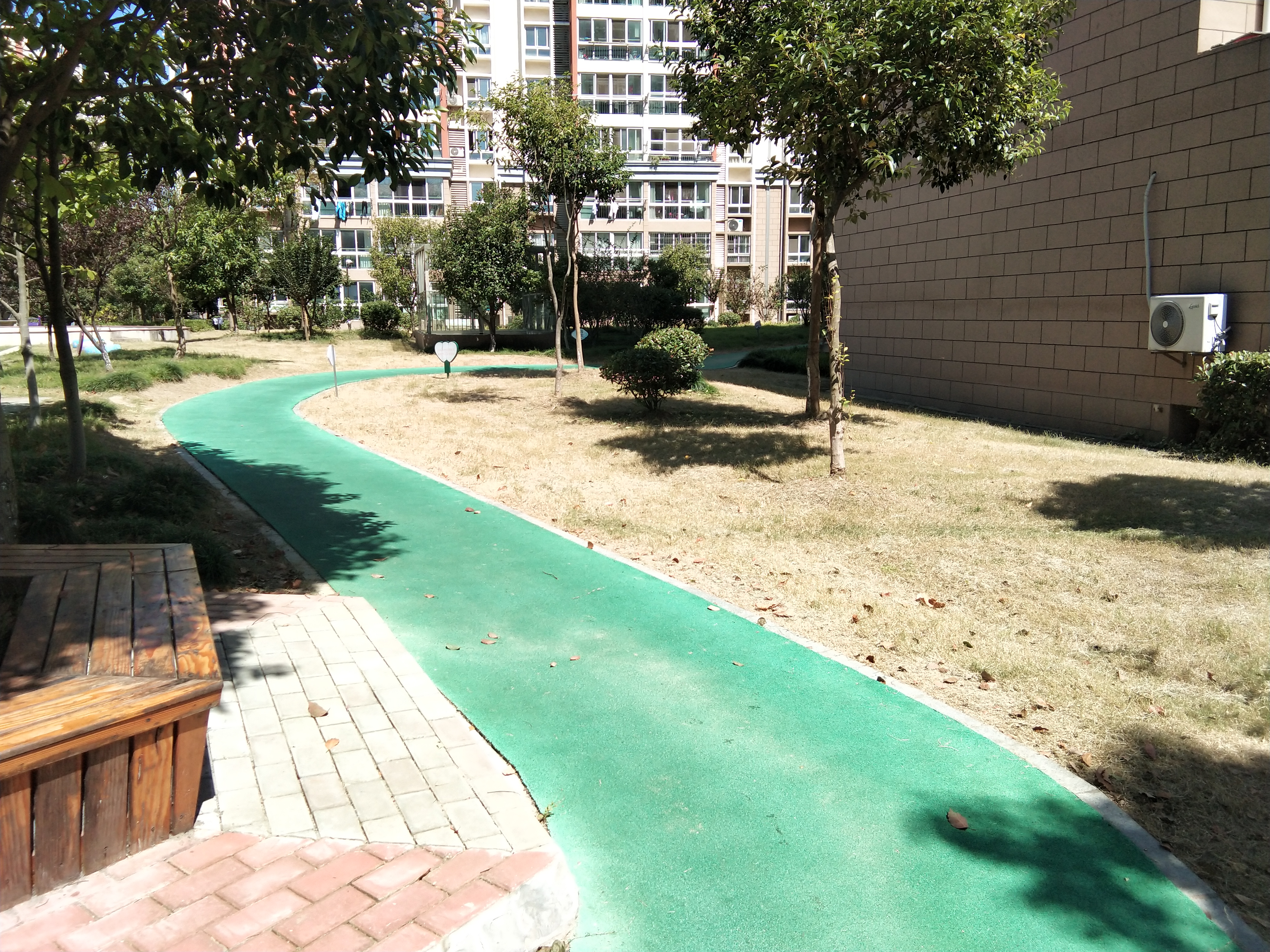 金山工業(yè)區(qū)恒康小區(qū)百姓健身步道