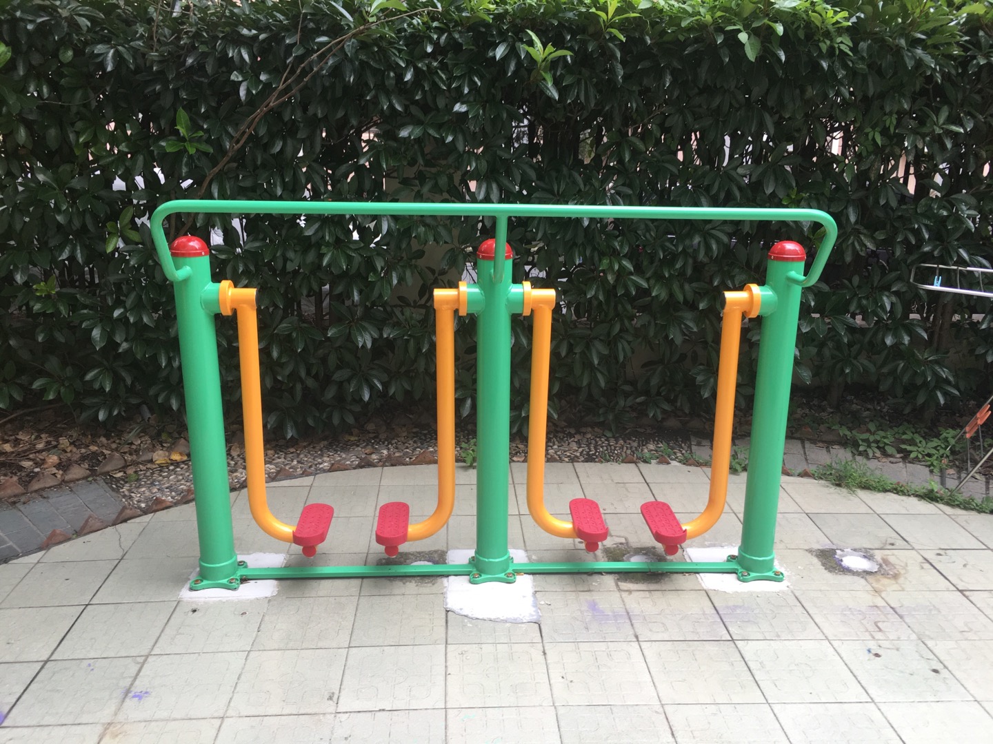 兩聯(lián)漫步機(jī)