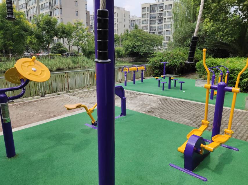 青樂社區(qū)健身點(diǎn)3