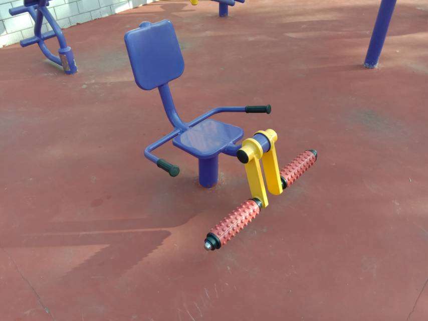 膝關節(jié)訓練器